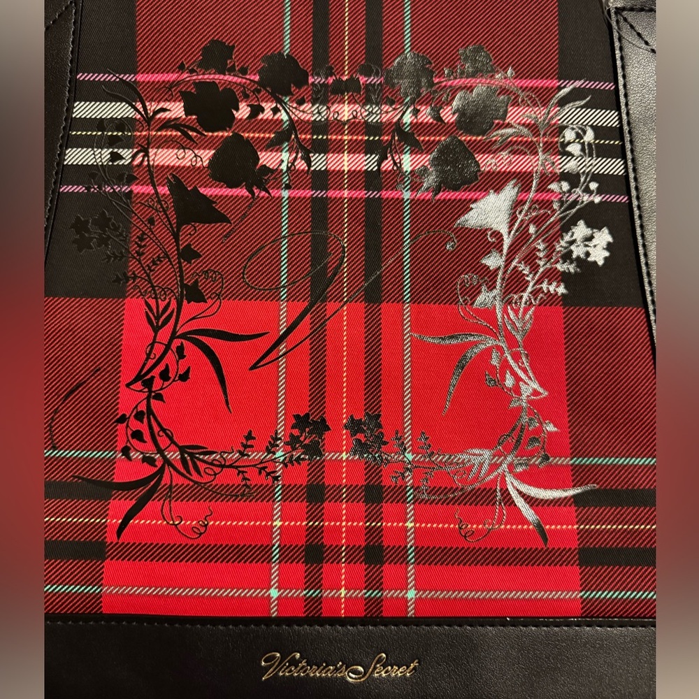 Victoria's Secret Plaid Tote NWT - Picture 3 of 6